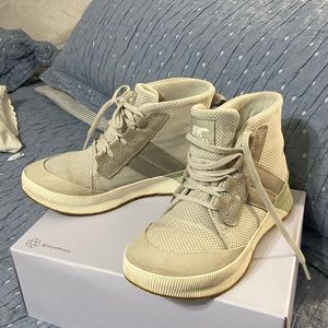 SOREL OUT AND ABOUT III MID SNEAKER NL4861 WOMENS SIZE 7